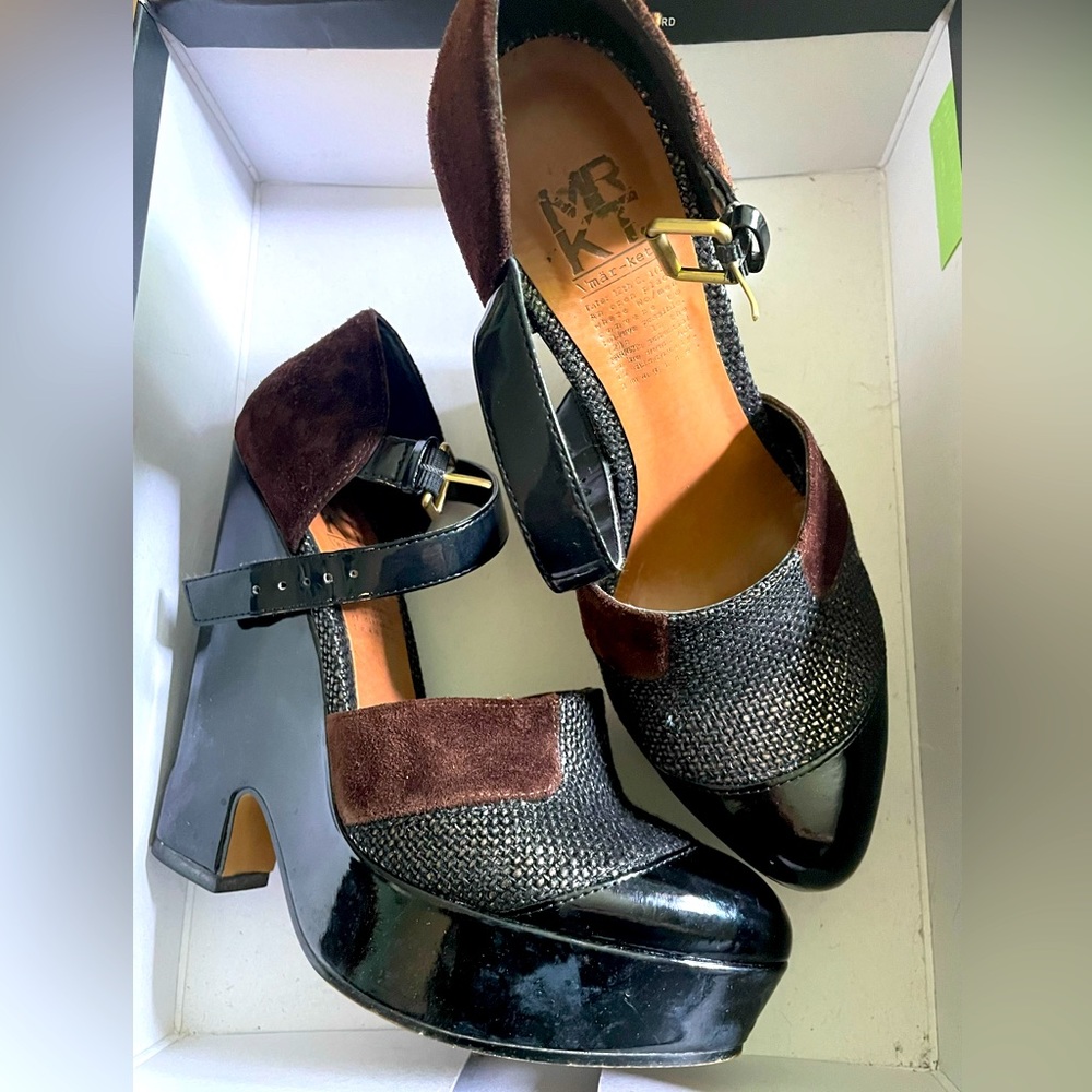 Market platform heels. Size 6-1/2 lightly worn no damage